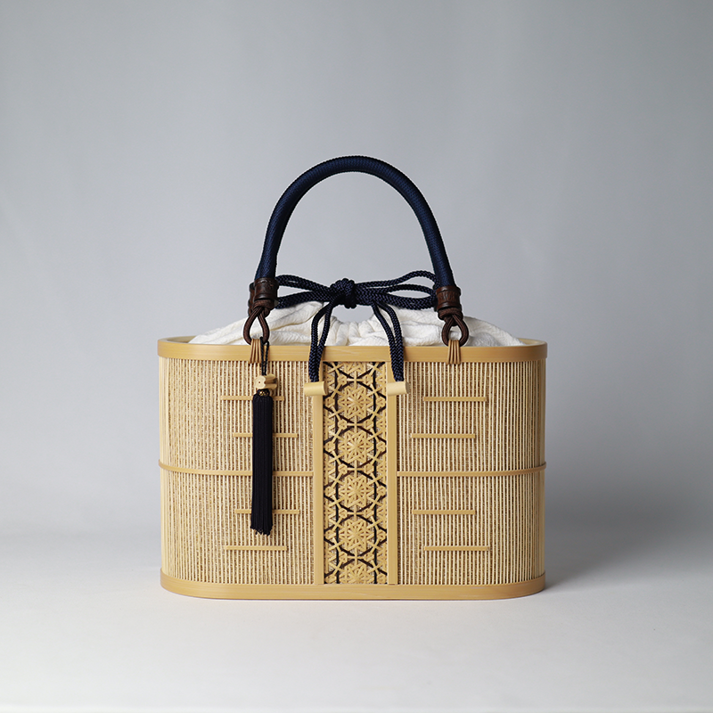 駿河竹千筋細工　手提げ 葵（中/白）