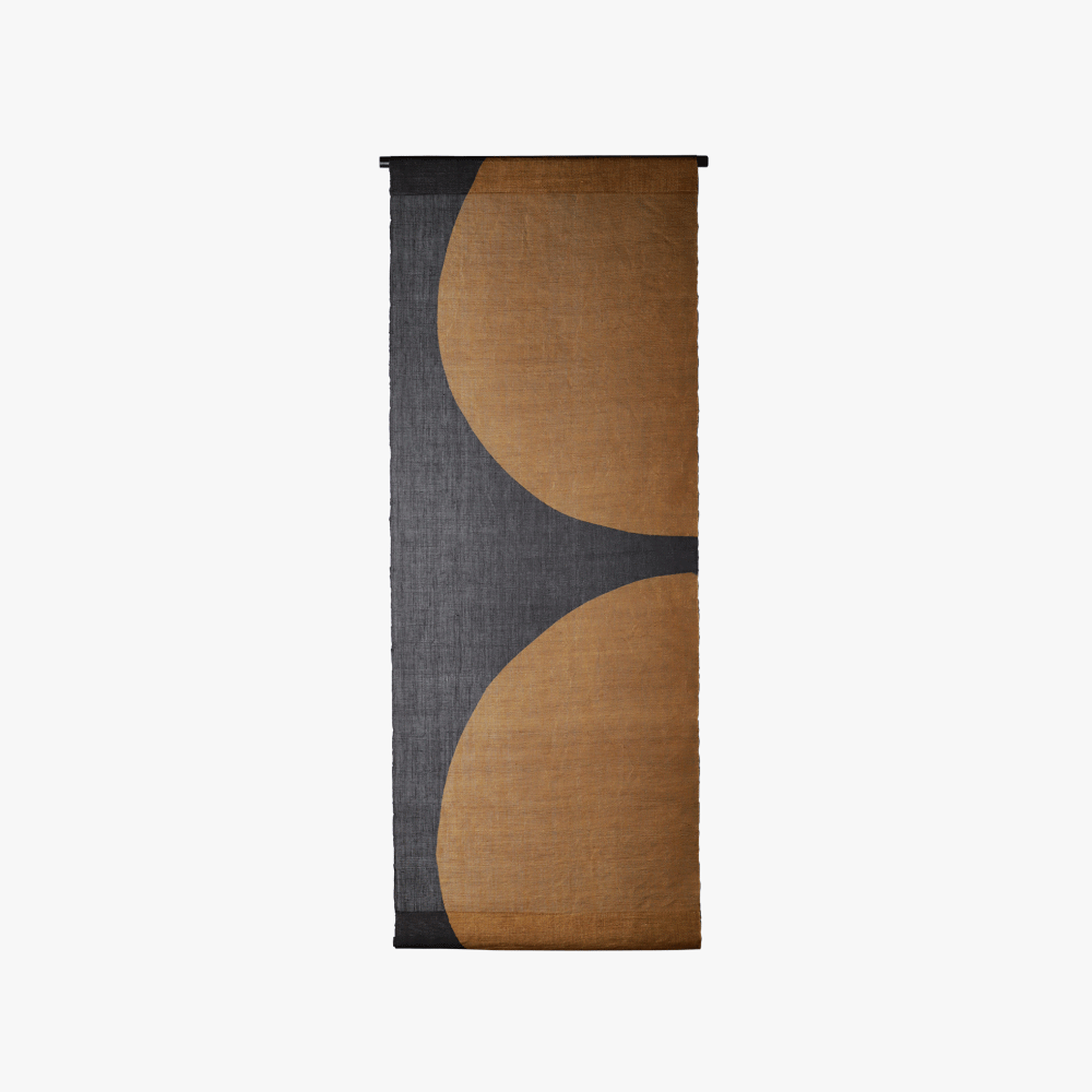 お茶染め 麻のタペストリー　茶の実